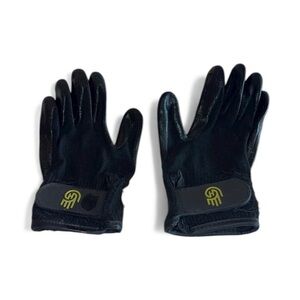 Grooming gloves for pets cats or dogs or rabbits with long hair with velcro